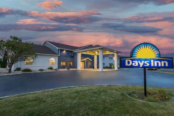Days Inn by Wyndham Racine/Sturtevant image 7